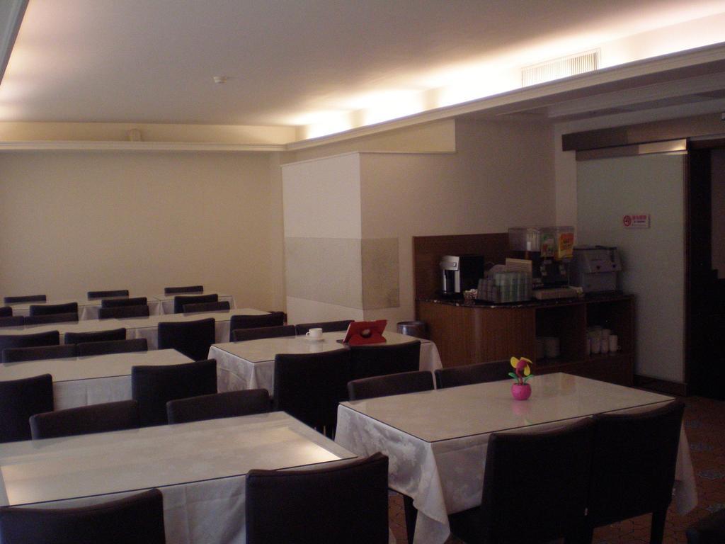 Emperor Hotel Kaohsiung Zewnętrze zdjęcie
