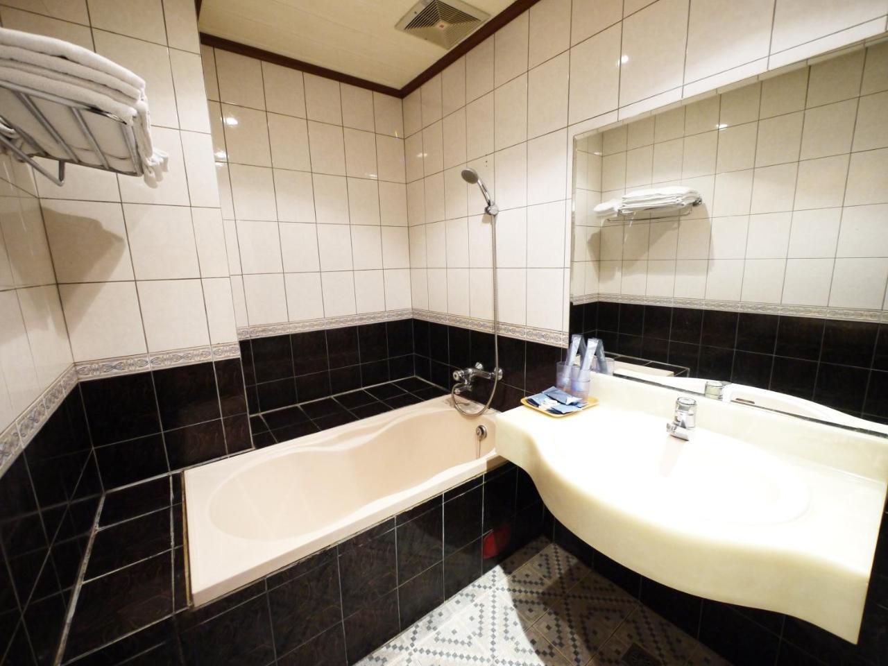 Emperor Hotel Kaohsiung Zewnętrze zdjęcie