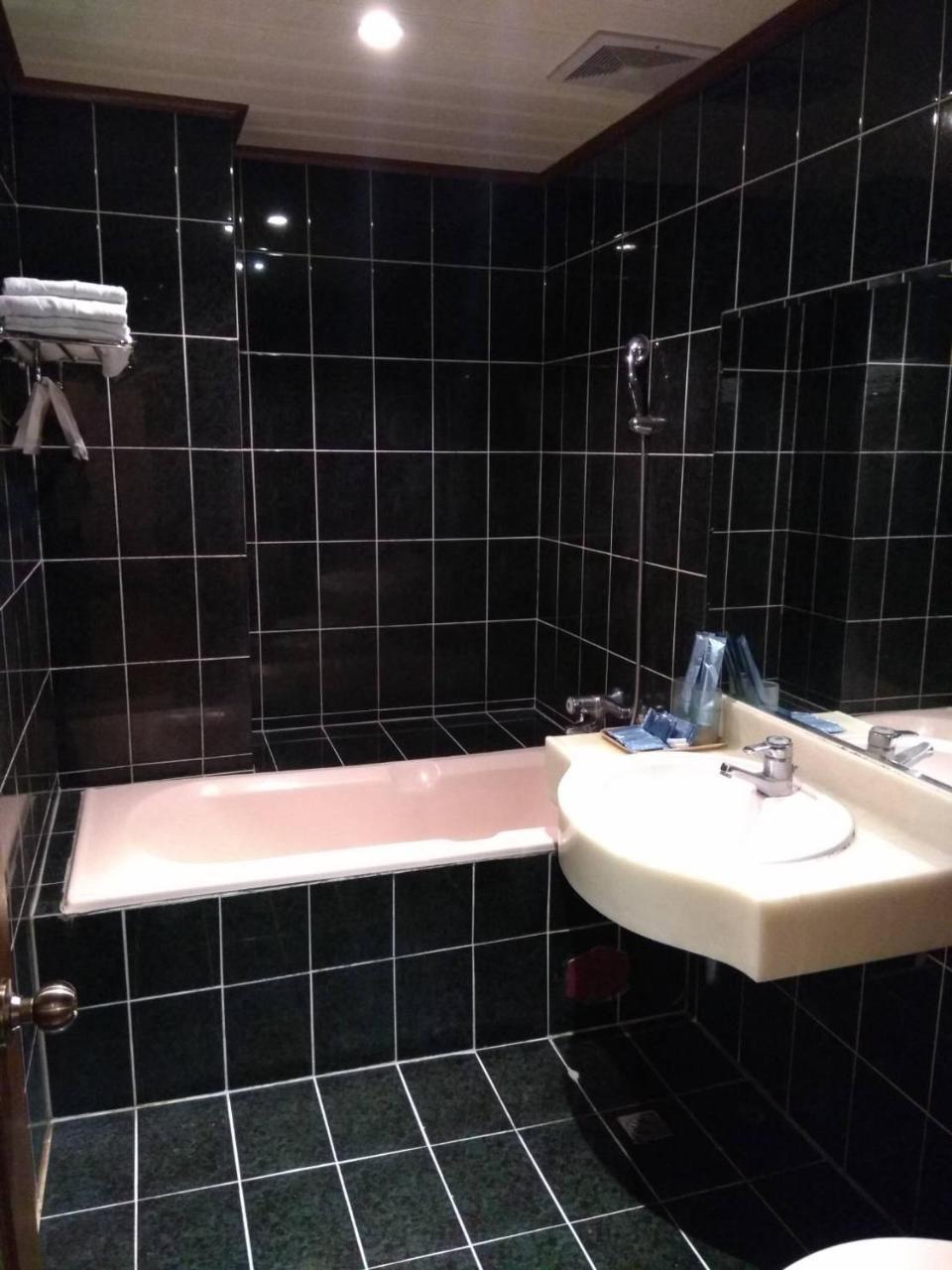 Emperor Hotel Kaohsiung Zewnętrze zdjęcie
